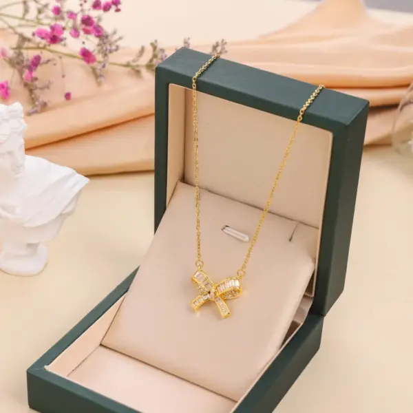 Wholesale Simple Style Bow Knot Titanium Steel Inlay Zircon Pendant Necklace 1 Piece