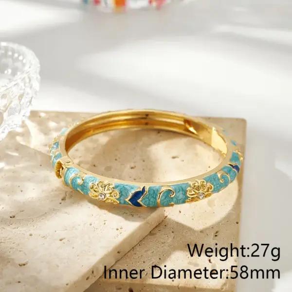 Wholesale Electroplated Flowers Bangle For Women In 304 Stainless Steel With 18K Real Gold Water Plating And Rhinestone Inlay
