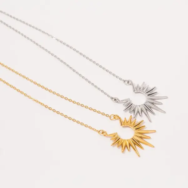 Wholesale PVD Coated 18K Gold Plated Sun Stainless Steel IG Style Simple Style Commute Waterproof Non Tarnish 304 Stainless Steel Necklace