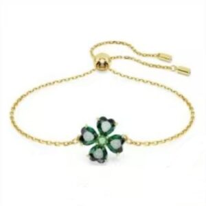 Green four leaf clover bracelet