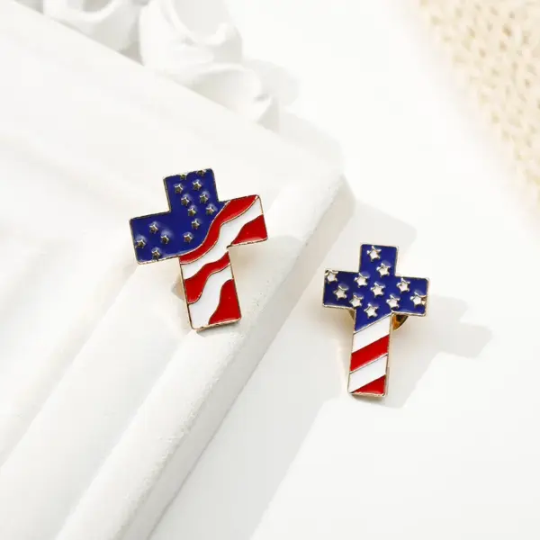 Wholesale Cross Brooch Fashion Men's Gift Couple Unique American Flag Hip-Hop Style Original Metal Accessories Fashion Zinc Alloy Jewelry