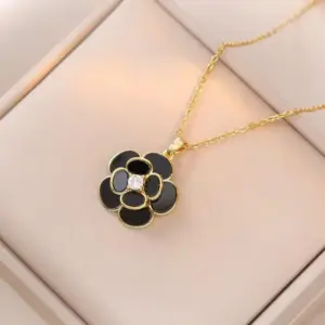 X0650 Black Camellia