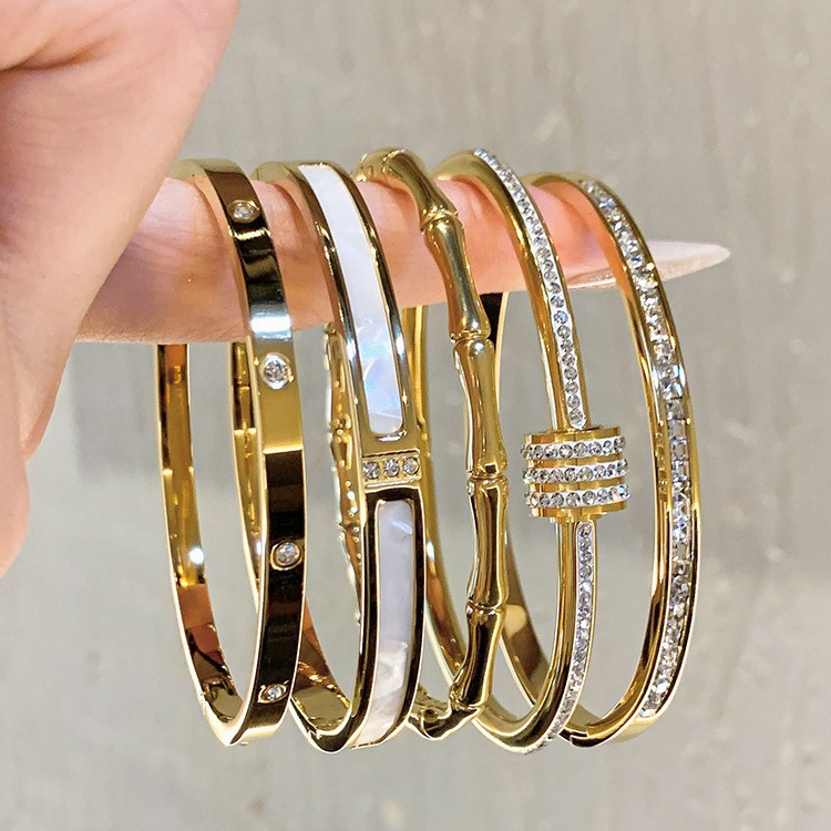 Wholesale Titanium Steel Non-Fading Baby's Breath Bracelet for Girls, Versatile, High-End, Fashionable, Full Diamond, Stainless Steel, Round Design, L