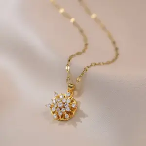X1967 Spinning Snowflake Necklace