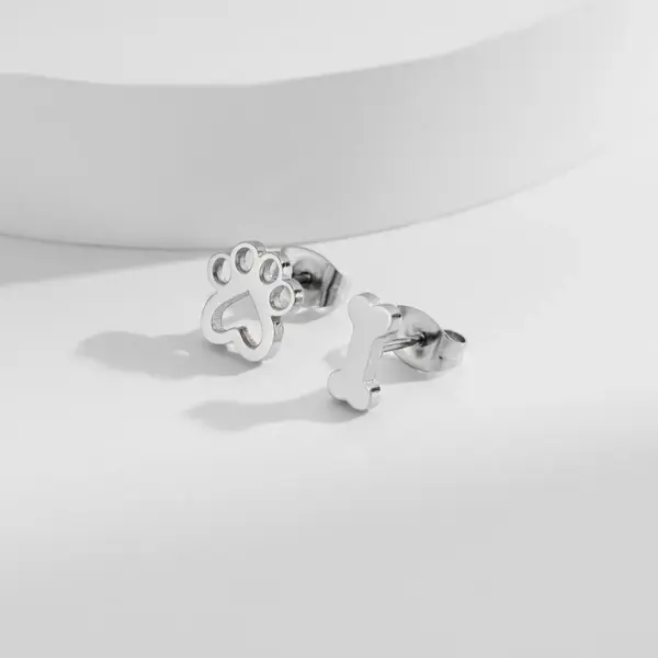 Wholesale Design Sensation Niche Student Sweet Cat Paw Dog Paw Bone Earrings Luxury Asymmetric Studs Golden Butterfly Cap Stainless Steel