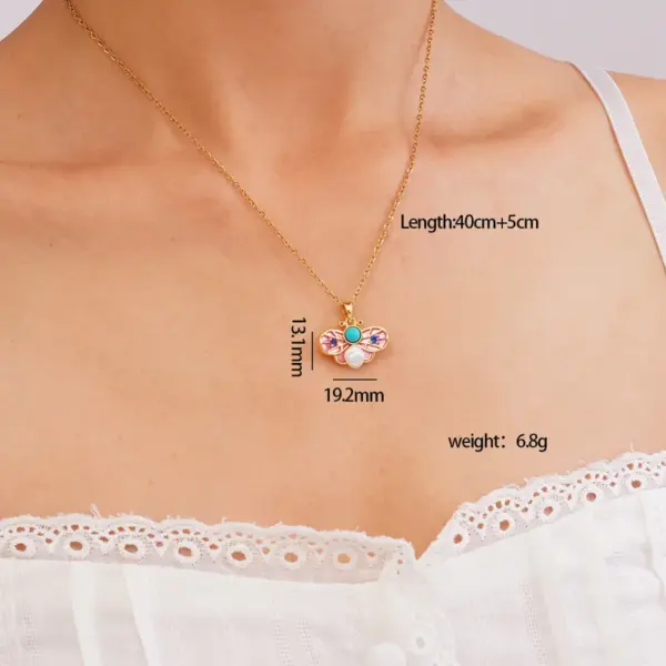 Wholesale Women's Necklace Vintage French Style Copper Embedded Zirconia Bees Pendant Oil Enameled Personalized Luxury Stainless Steel Chain