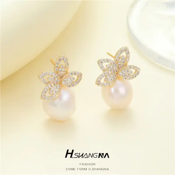 Wholesale Petal Stud Earrings For Women With 925 Sterling Silver Posts, Copper Base, 14K Gold Electroplated, Baroque Pearl Inlay