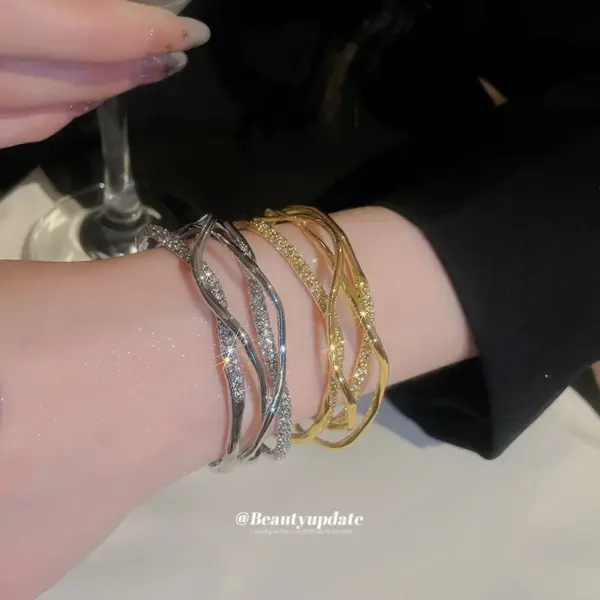 Wholesale Round Copper Bangle With Real Gold Plating And Rhinestone Inlay In Elegant Gold