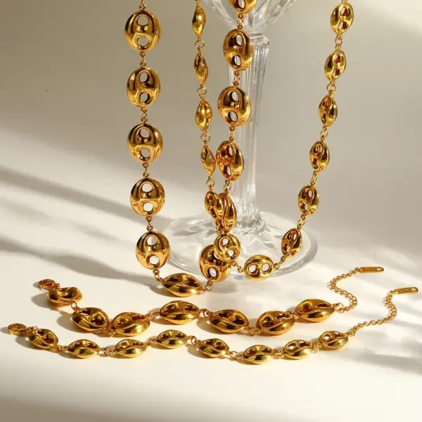Wholesale Asymmetrical Oval Jewelry Set For Women With 18K Real Gold Plated 304 Stainless Steel And PVD Coated Cuban Link Chain