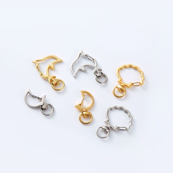 Wholesale Cartoon zinc alloy shaped buckle love buckle five-pointed star buckle jewelry key chain pendant accessories diy in stock