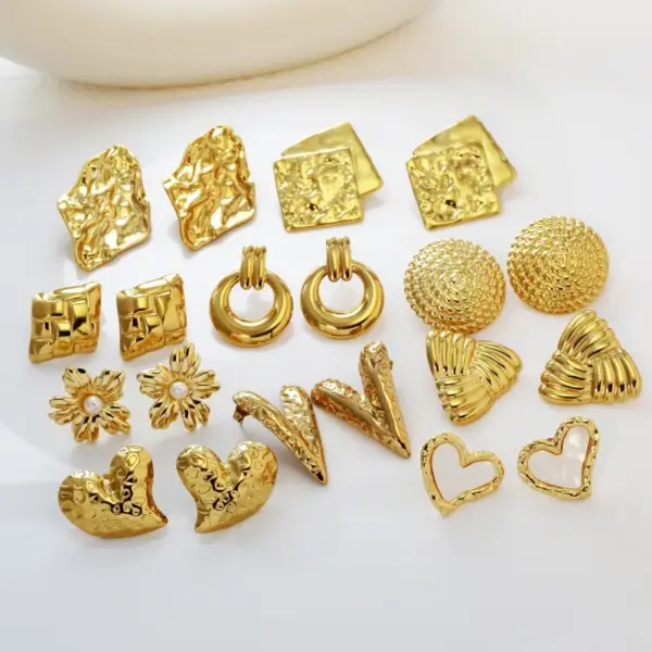 Wholesale 1 Pair Elegant Vintage Style Lady Geometric Heart Shape 304 Stainless Steel Ear Studs