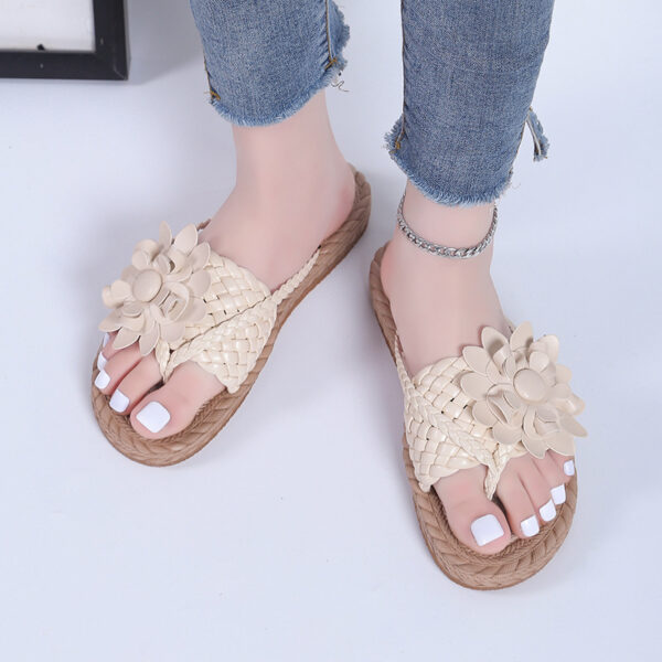 Wholesale women’s sandals summer flower soft bottom plus size women’s beach sandals one word outdoor drag batch