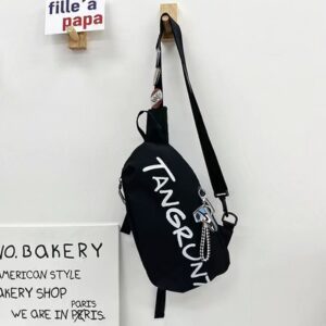 9369 black [three-color badge + card shoe pendant]]