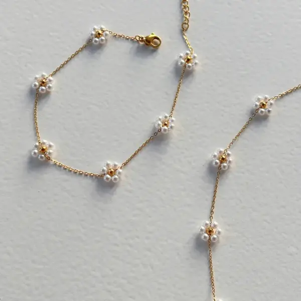 oly-fb7a6ec695272b5e8cbd503af7b25f80 Wholesale Casual Sweet Flower Titanium Steel Bracelets Anklet Necklace