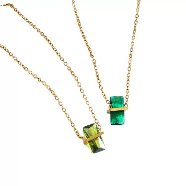 Wholesale Stainless steel retro light luxury rectangular green crystal necklace titanium steel electroplated clavicle chain