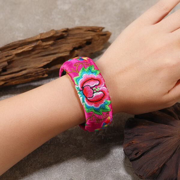 Wholesale Original ethnic style embroidered fabric peony flower bracelet women's retro artistic wide version all-match bracelet personalized bracelet