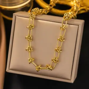 [Xlh206] Thorn Chain / Gold