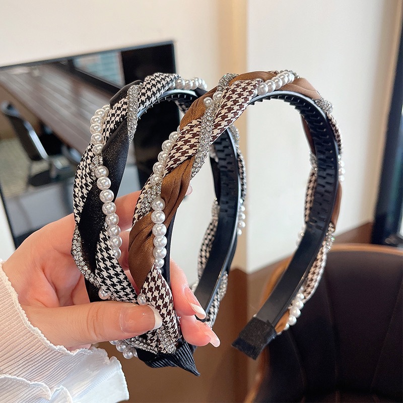 Wholesale French High-end Hair Accessories Twist Rhinestone Pearl Headband High Cranial Top Face Small Headband Non-slip Hair Clip Headwear for Women