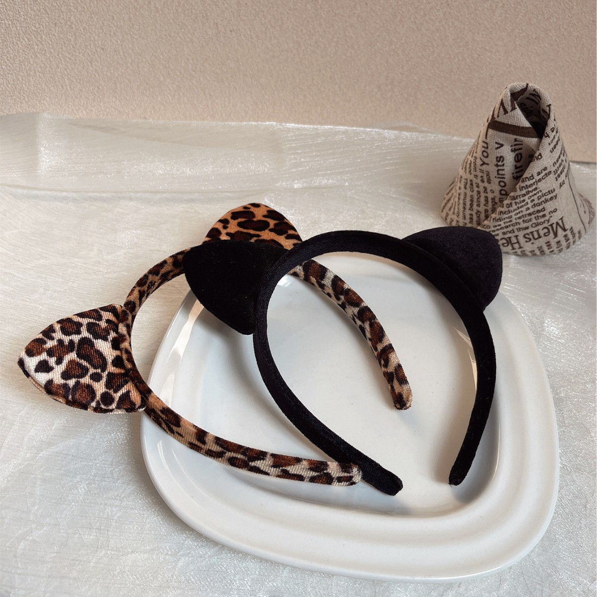 Wholesale European and American Leopard Cat Ear Hair Band Autumn and Winter Golden Velvet Plush Face Wash Hair Band Cute Girl Hair Card Headwear