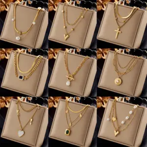 Wholesale Ig Style Simple Style Geometric Titanium Steel Plating Inlay Artificial Pearls Rhinestones Shell Necklace