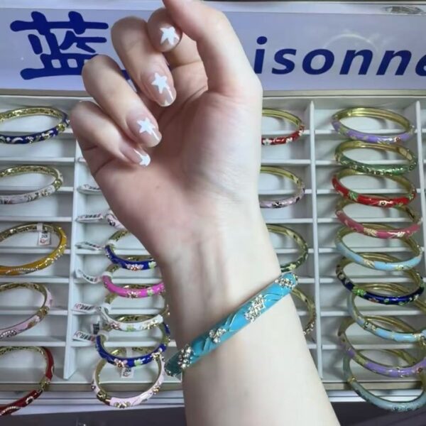 Wholesale Factory direct explosions cloisonne vintage jewelry bracelet alloy national style cartoon plating open bracelet
