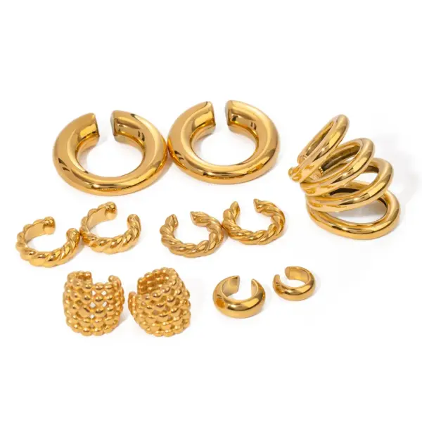 Wholesale 304 Stainless Steel C Shape Solid Color PVD Coated 18K Real Gold Plated Real Gold Plated 18K Gold Vacation Simple Style IG Style Waterproof Non Tarnish Asymmetrical Gold Ear Cuffs