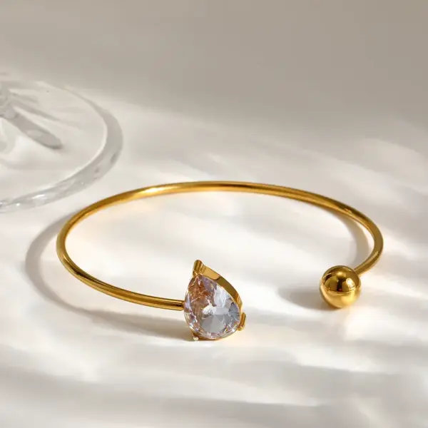Wholesale Asymmetrical Round Bangle For Women In 304 Stainless Steel With 18K Gold Plated And PVD Coated Finish, Artificial Pearl Inlay