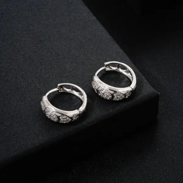 Wholesale Fashionable Geometric Heart Shaped Zircon Half Hollow Polished Copper Earrings Neutral Cute Style Women's Accessory Birthday Gift