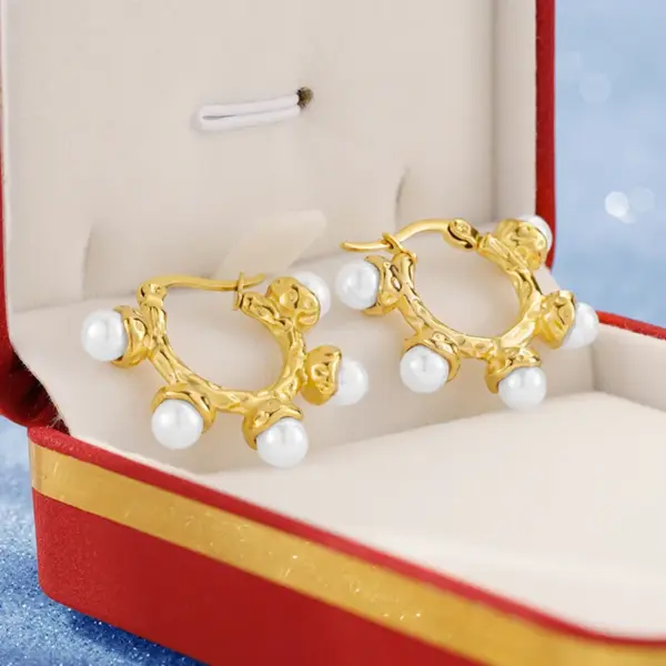 Wholesale British Retro Pearl Earrings Gold-Plated Stainless Steel Foldable Surface Geometric Hoop Rose Gold Titanium Steel Unisex