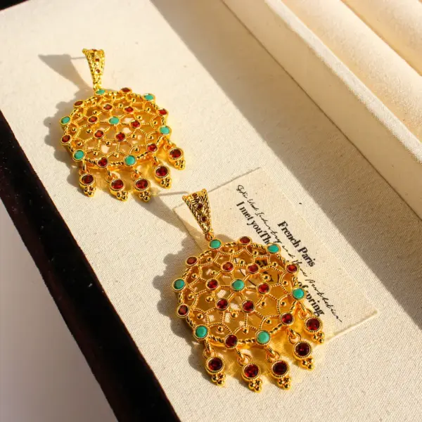Wholesale Inlaid Zircon Fashionable Earrings Hollow Tassel Earrings Exotic Style Women's 696 Hypoallergenic Brass