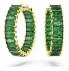 Ladder diamond green earrings