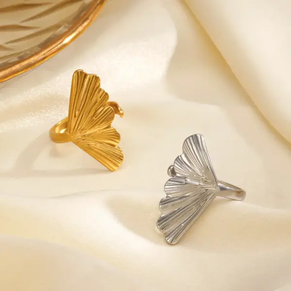 Wholesale Ion Plating (IP) 18K Gold Plated Ginkgo Leaf 304 Stainless Steel IG Style Waterproof Non Tarnish Open Rings
