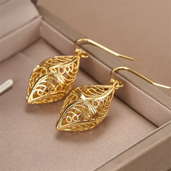 Wholesale Three-dimensional Geometric Drop Earrings For Women In Copper With KC Golden Plated Water Plating And 0.03µm Coating Thickness