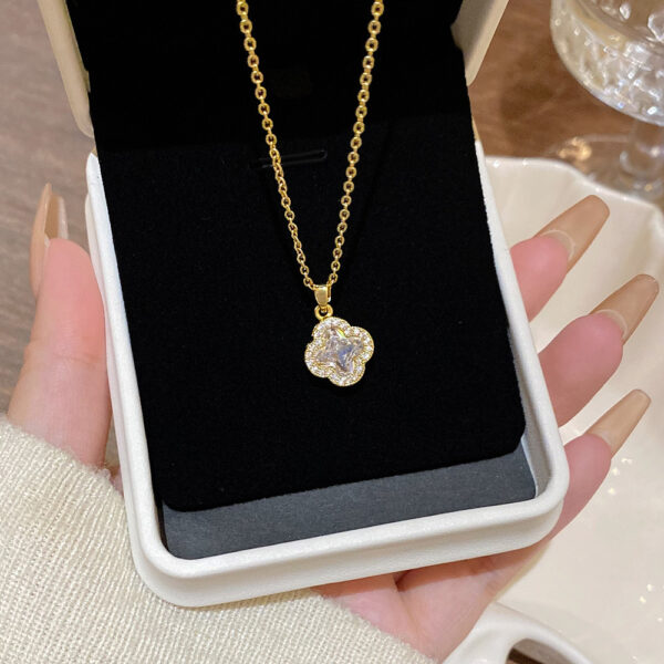 Wholesale Titanium steel zircon-set four-leaf zircon necklace pendant clavicle chain