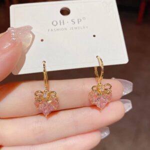 Peach Powder Ear Deduction