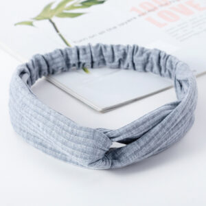 8 # knitted light gray