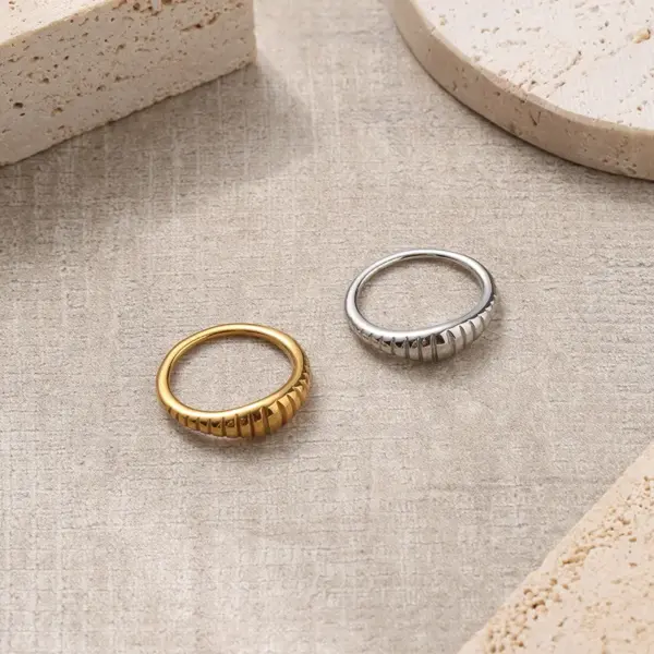 Wholesale Unisex Geometric Rings Made Of 316 Stainless Steel With PVD Coated 18K Real Gold Plating Featuring Surgical Steel Craft