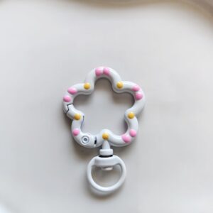 White flower buckle (high quality hanging spray)