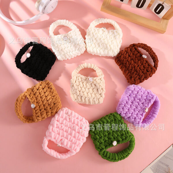 oly-438e75cb61647b16818ac63281d7cc43 Wholesale Handmade Plush Solid Color Knitted Coin Purse Charm