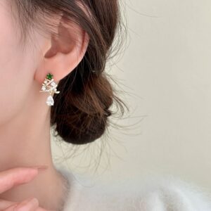 Small green Christmas earrings