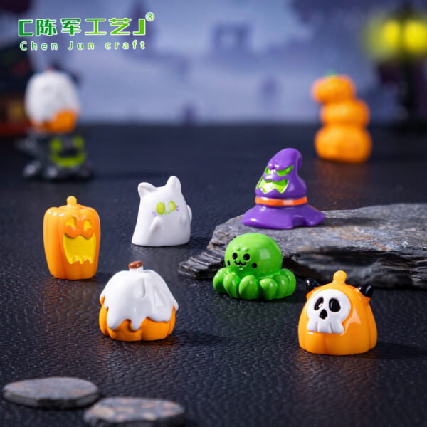 Wholesale Resin Halloween Pumpkin Ghost Figurines DIY Decorative Accent for Home Decor Party Favors