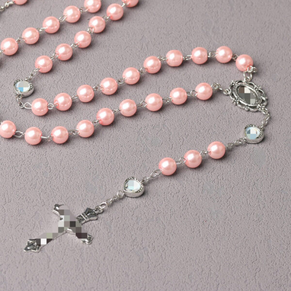 oly-048382cdcaad2bf923a8fd1ac4e8f721 Wholesale White Glass Beaded Cross Rosary Necklace with Pattern Fashion Accessory Gift