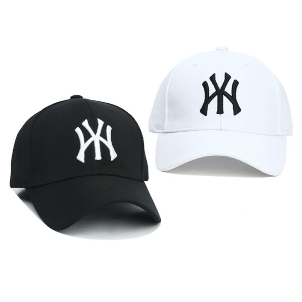Wholesale Trendy White Baseball Cap with Embroidery Letter for Outdoor Sports