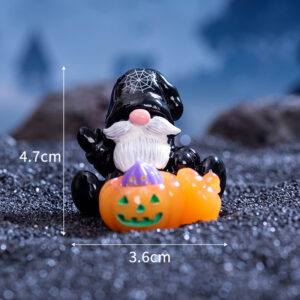 No. 10 / halloween magic elf