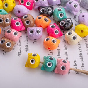 oly-069b23a034efd61f80c9181ecb15a282 Wholesale Cute Owl Acrylic Loose Beads Solid Color DIY Fashion Accessory for Bracelet and Car Decor Gift