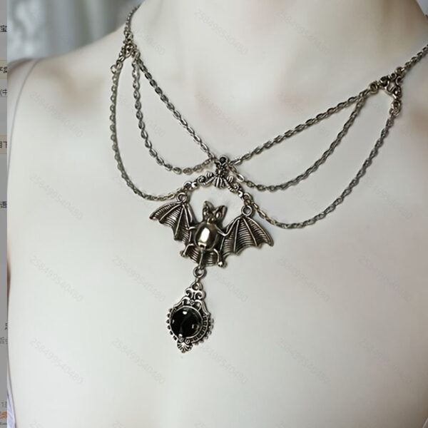 Wholesale Vintage Multi Layer Bat Pendant Clavicle Chain Necklace Black Alloy Jewelry Halloween Gift