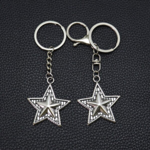 Wholesale 3D Embossed Star Distressed Finish Zinc Alloy Keychain Car Key Accessory for Men