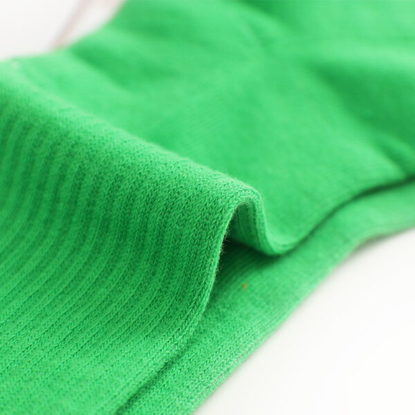 Wholesale Solid Color Mid Calf Cotton Socks Everyday Wear Fashion Accessory for Men and Women