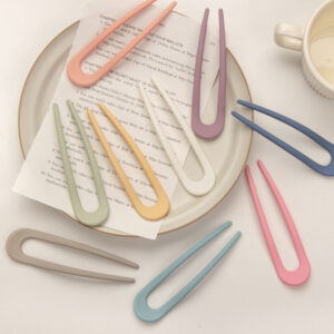 Wholesale Plastic Resin Korean Style U-Shaped Hairpin Hair Accessory for Women Everyday Styling Gift
