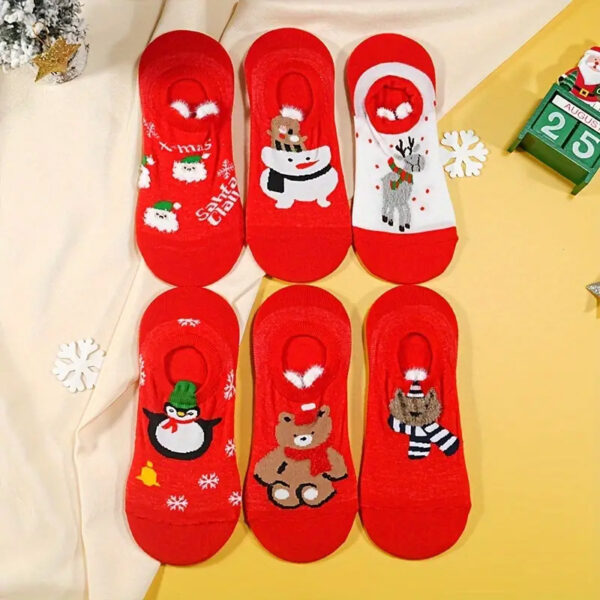 Wholesale Modern Cartoon Christmas Socks Polyester Color Block Short Tube Everyday Socks